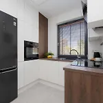 Air-conditioned With Parking In Near Pge Narodowy وارسو