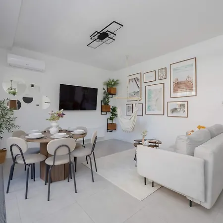 Apartmán Air-conditioned With Parking In Near Pge Narodowy